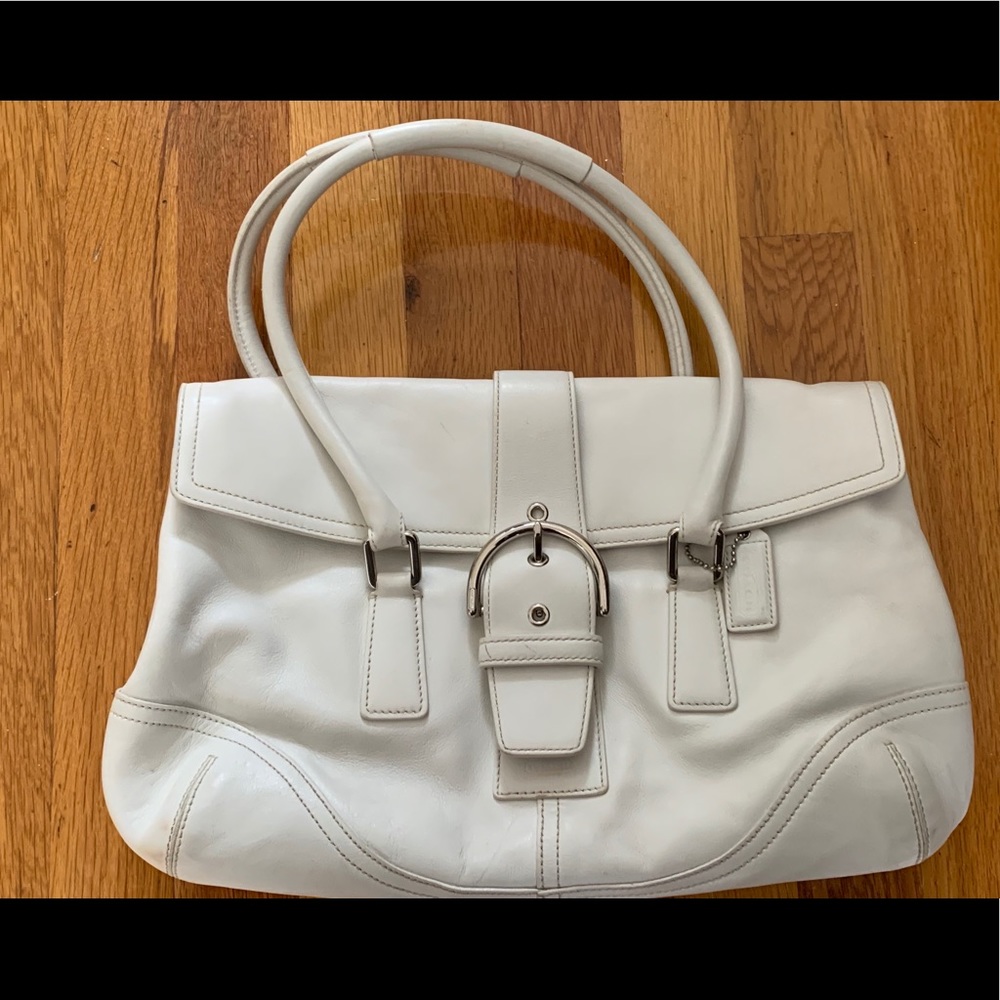 Coach Satchel in chalk